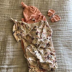 Lou Lou and Company newborn girl knotted gown set of two and top knot hats